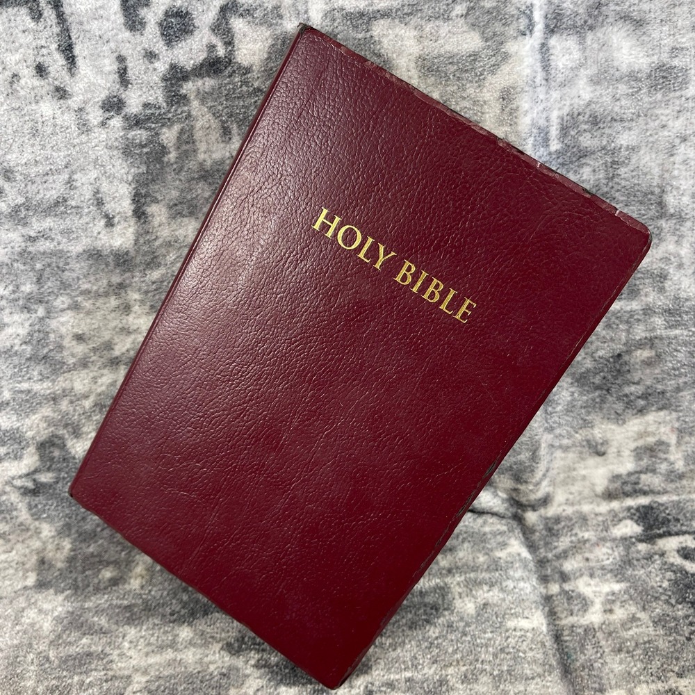 Thomas‎ Nelson NKJV Holy Bible Burgundy Red Letter Dictionary Concordance